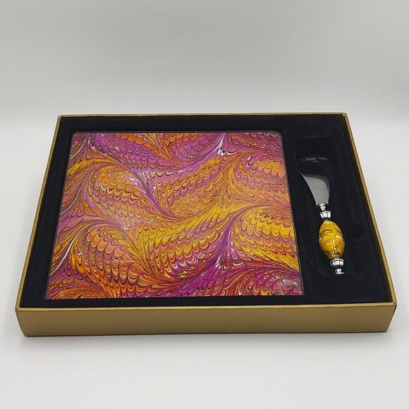 Cheese Plate & Spreader Marbleized Glass By Two's Company - Picture 3 of 7